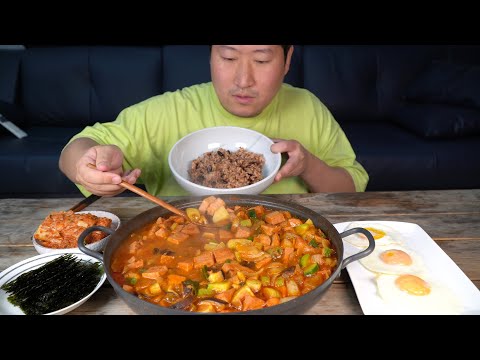 스팸 가득 넣은 고추장 찌개 Red chili paste stew with Spam 요리 먹방