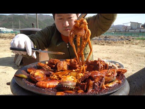 부드러운 갈비와 전복 조개 낙지 새우 각종 해물의 만남 해물갈비 Short ribs Seafood 요리