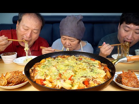 모짜렐라 치즈 듬뿍 넣은 치즈 찜닭 Braised spicy Chicken with Cheese 요리 먹방