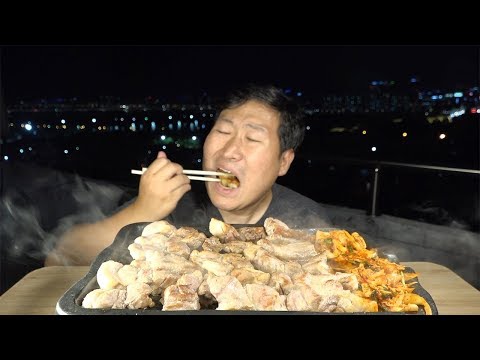 굵게 썰어 더 맛있는 목살구이 Grilled Pork neck 요리 먹방 Mukbang eating show
