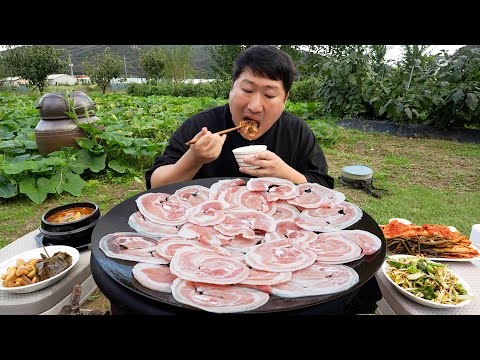 꽃삼겹 솥뚜껑에 구워 먹는 서초갈비 스타일의 얇게 썬 꽃삼겹 Round cut Samgyeopsal 요리