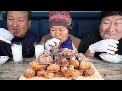 가마솥에 직접 튀긴 꽈배기빵 Kkwabaegi twisted bread stick 요리 먹방 Mukbang
