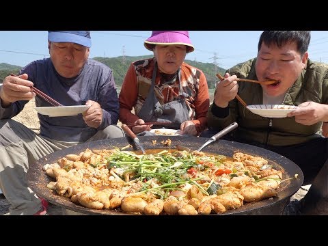 알 곤이 푸짐하게 넣은 알탕 Spicy Fish Roe Soup 요리 먹방 Mukbang eating