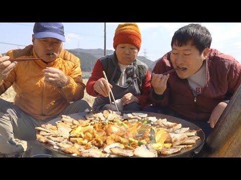 간만에 삼겹살 옛날식 냉동 삼겹살 Samgyeopsal 요리 먹방 Mukbang eating show