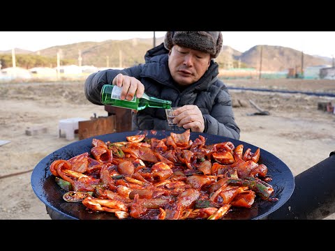 부드럽고 쫄깃한 돼지껍데기 볶음에 소주 한 잔 Marinated Grilled Pig Skin 요리 먹방