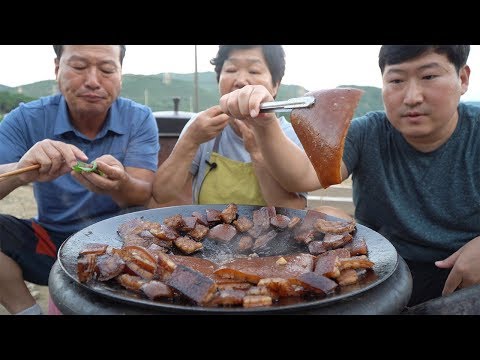 요즘 대세 구워먹는 벌집돼지껍데기 Pig skin 요리 먹방 Mukbang eating show