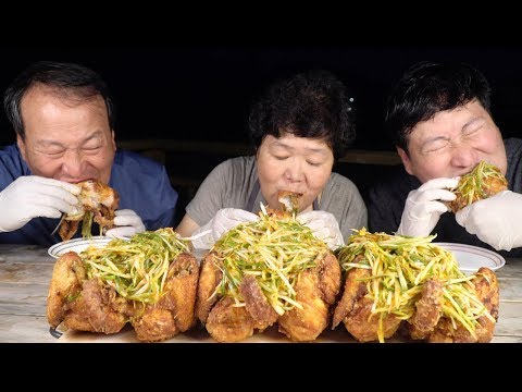 가마솥에 튀겨 파채 듬뿍 뿌린 파닭 Chicken with green onion 요리 먹방 Mukbang