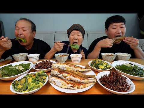 콩잎물김치 보리멸치 산나물전 제철 봄 식재료로 향긋한 봄내음 가득한 집밥 한 상 Korean