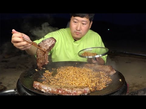 기생충 Parasite 에 나왔던 채끝살 짜파구리 Ram don 요리 먹방 Mukbang eating