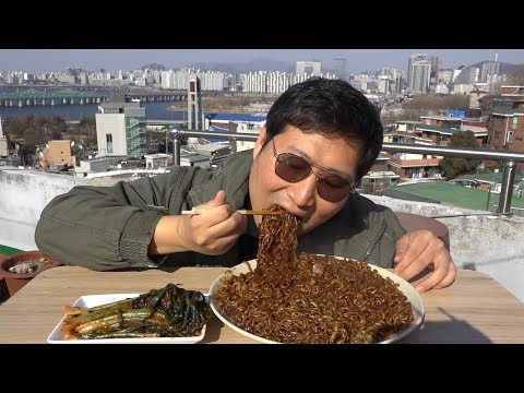 내려오기전 찍은 파김치 사천짜파게티 Spicy Chapagetti 먹방 Mukbang eating show