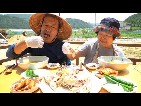 가마솥에 푹 고아낸 삼계탕 Samgyetang chicken soup with ginseng 요리 먹방