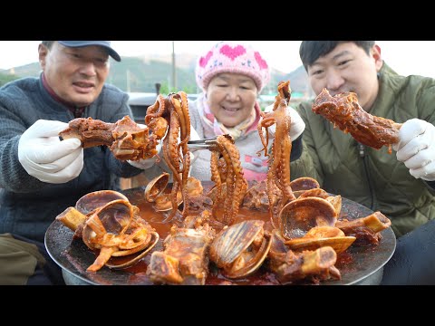 골프채갈비와 각종 해물 넣은 매콤 해물 갈비찜 Braised Spicy Seafood with Beef