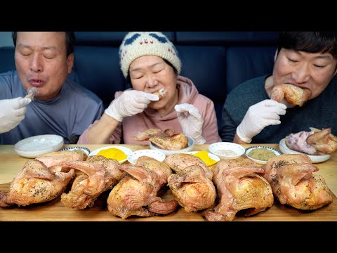 항아리 화덕에 숯불 넣어 통째로 구운 치킨 Chicken Cooked Charcoal Korean POT