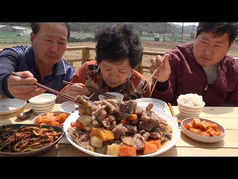 가마솥 한 가득 돼지갈비찜 Braised pork ribs 요리 먹방 Mukbang eating show
