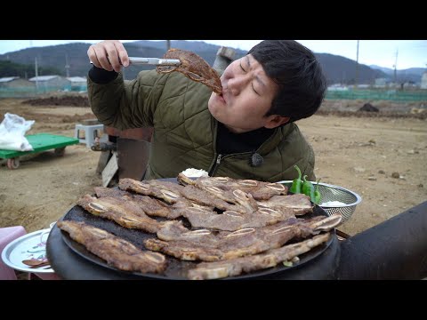 LA갈비 Galbi 는 통째로 뜯는 맛 LA갈비 Korean style short ribs 요리 먹방