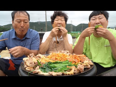 채소 듬뿍 올린 삼겹 한판 볶음밥도 물론 삼겹 한 판 요리 먹방 Mukbang eating show