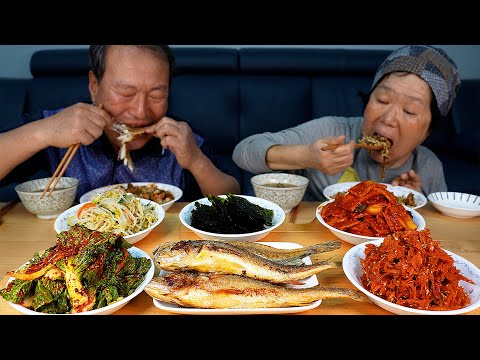 직접 말린 시래기로 만든 시래기국과 굴비구이 봄동 무침 등 집밥 한상 Korean homemade