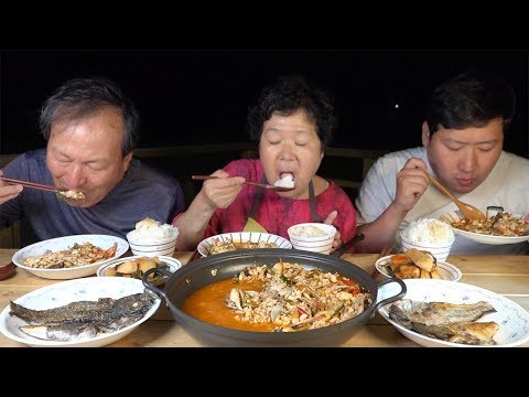 시원한 밤에 순두부찌개 흑우럭구이 Soft tofu stew Grilled rockfish 요리 먹방