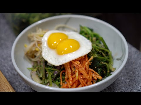 싱싱한 봄나물 가득 비빔밥과 냉이된장국 멸치볶음 부추무침까지 한식 한상 Bibimbap with