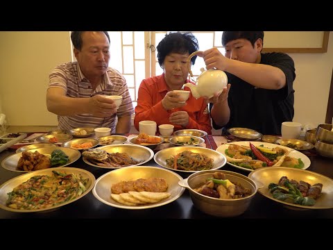 어버이날을 맞아 부모님과 한정식 식당에서 먹방 Korean Table d hote restaurant on