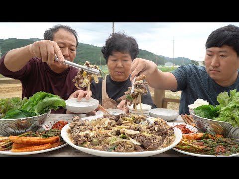 남은 송이버섯을 넣어 푸짐하게 만든 불고기 Bulgogi 요리 먹방 Mukbang eating show