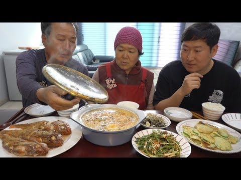 여러 반찬들과 순두부찌개 불볼락구이 요리 먹방 Mukbang eating show