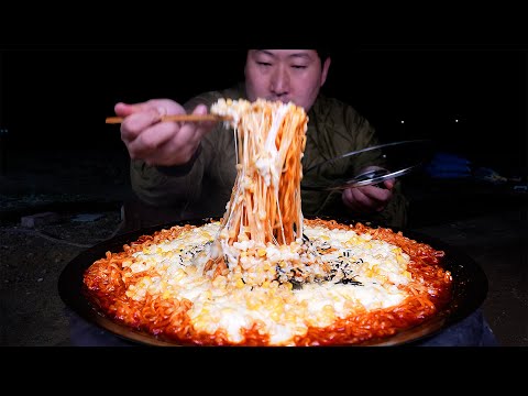 콘치즈 불닭볶음면 매운 맛을 잡아주는 콘치즈 Hot Spicy Ramen with Corn cheese