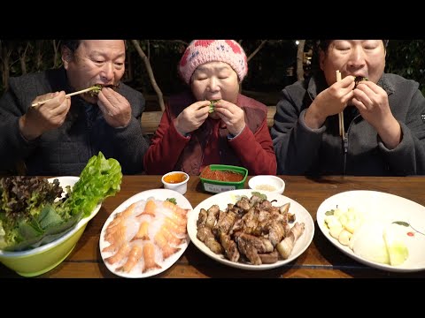 광고 제주하면 흑돼지 숯불직화 흑돼지 삼겹살과 목살 Black pork belly Neck meat in