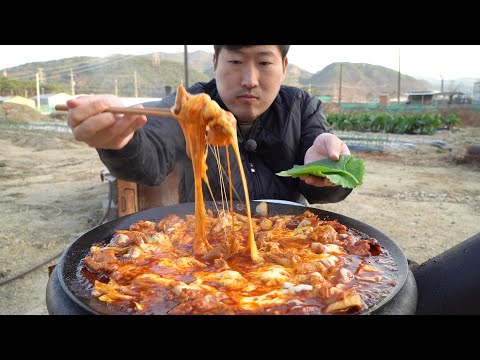 맵단짠 맵단짠 치즈 듬뿍 솥뚜껑 치즈 닭갈비 Spicy Stir fried Chicken with