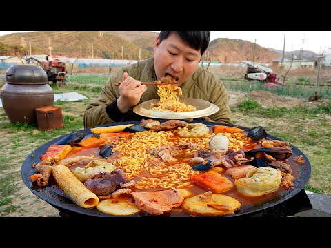 냉장고 탈탈 홍합부터 차돌까지 온갖 재료 듬뿍 넣은 짬뽕라면 먹방 Hearty Ramen with