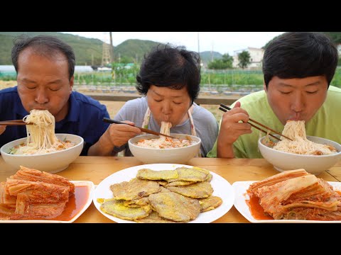 시원하고 깔끔한 잔치국수와 고소한 육전 조합 Cold Noodles with Beef jeon 요리 먹방