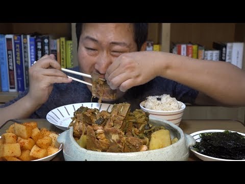 감자탕도 직접 해먹는다 감자탕 Pork Back bone Stew 먹방 Mukbang eating show