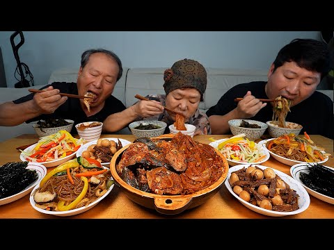 묵은지 고등어찜부터 잡채 메추리알장조림 미역국까지 밥도둑 총 집합 집밥 먹방 Korean Homemade