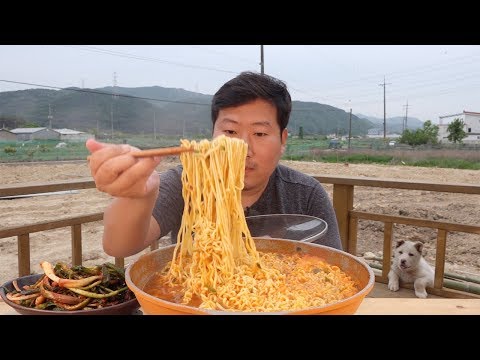 라면 먹고 싶어지는 영상 남자라면 Hot instant noodles 요리 먹방 Mukbang eating