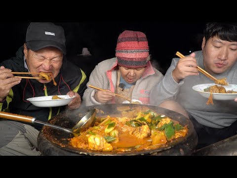 김치찌개와 닭고기의 새로운 만남 닭고기 김치찌개 Kimchi stew with chicken 요리 먹방