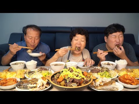 민족의 대명절 푸짐한 한가위 먹방 한우갈비찜 육전 탕국 요리 먹방 Mukbang eating show