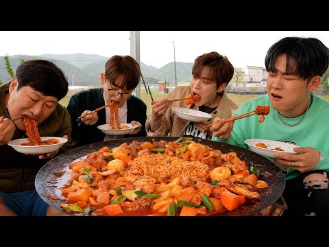 가수 포맨 4MEN 님이 닭볶음탕을 드시러 오셨습니다 Braised Spicy Chicken with