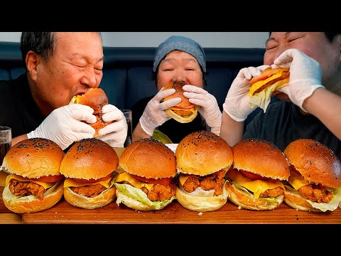 통살치킨버거 두툼한 패티까지 직접 만든 수제 통살치킨치즈버거 Homemade Chicken Cheese