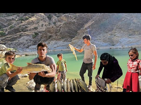 Part 2 Catching a lot of fish in the raging river with a