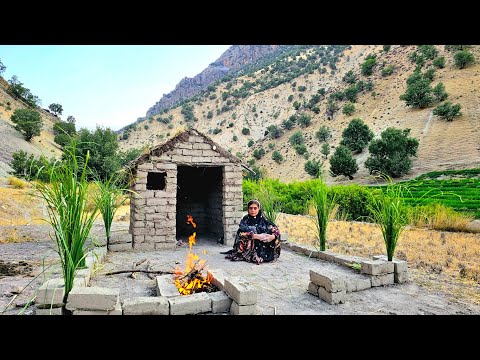 Nomadic Life Construction of an Adobe Hut by a 14 Year Old