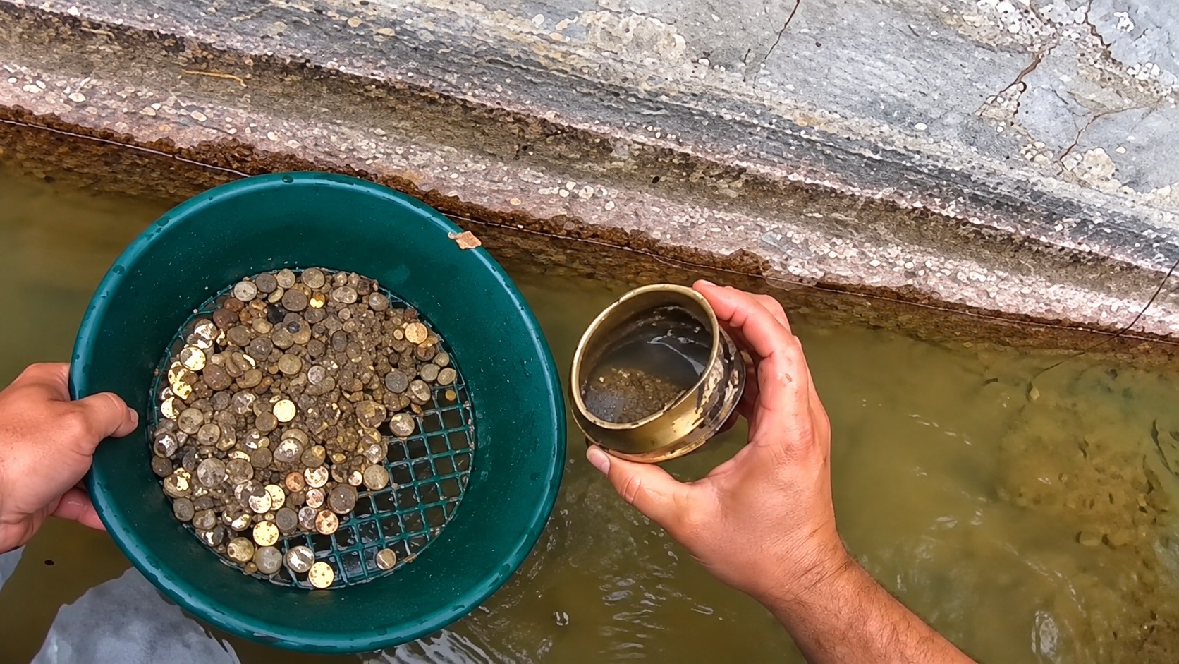 Bulduğum Çil Çil Defineyi Tek Tek Saydım