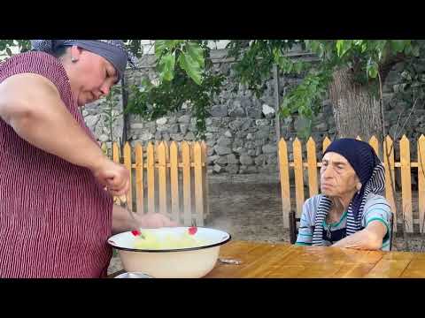 HARVESTING TONS OF POTATOES FROM GARDEN AND FRYING POTATO