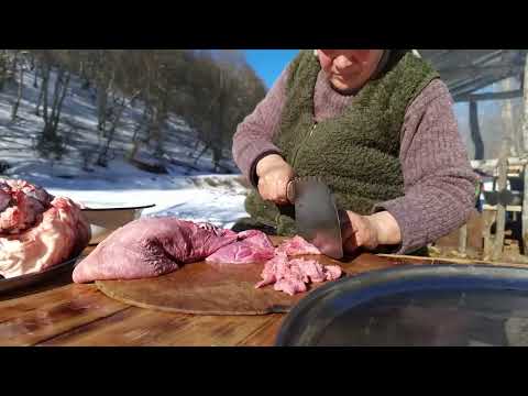 Sacda Cız bız Traditional Azerbaijani dish Jiz Byz Outdoor