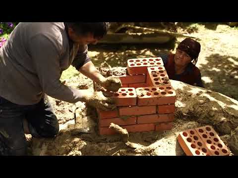 Built Giant Mud Oven and Cooking Country Style Bread