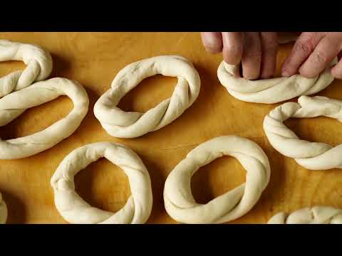 Simit Traditional Turkish Sesame Bread Rings