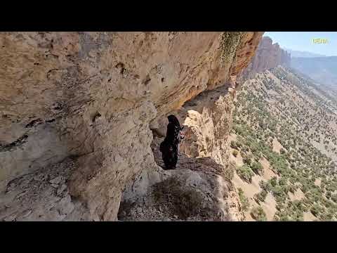 Kulthum s crossing of deadly cliffs for debt Bazegasht s