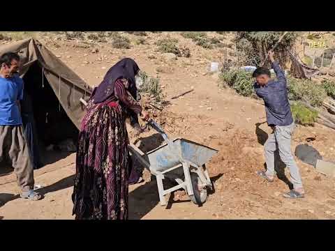 Kulthum s warm gathering with neighbors Building a house