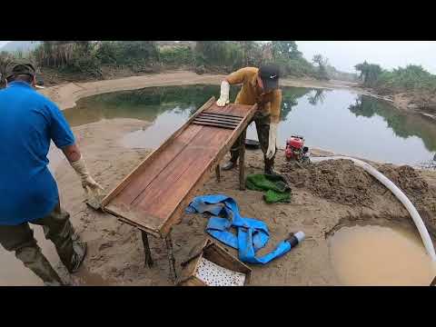 Unbelievable Discovery Massive Gold Nuggets Hidden in This