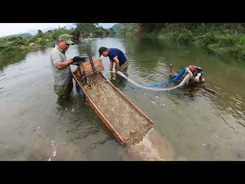 Gold Discovery Large Particles Trapped Beneath Sand and