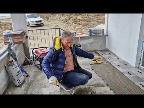 YENİ EVİMİZİN BALKON FAYANSLARI BİTMEK ÜZERE VE YENİ